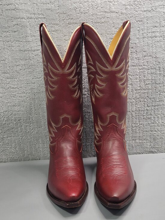 Tecovas Shoes - Tecovas The Annie Women's Size US 10B Scarlet Cowhide Cowgirl Boots.